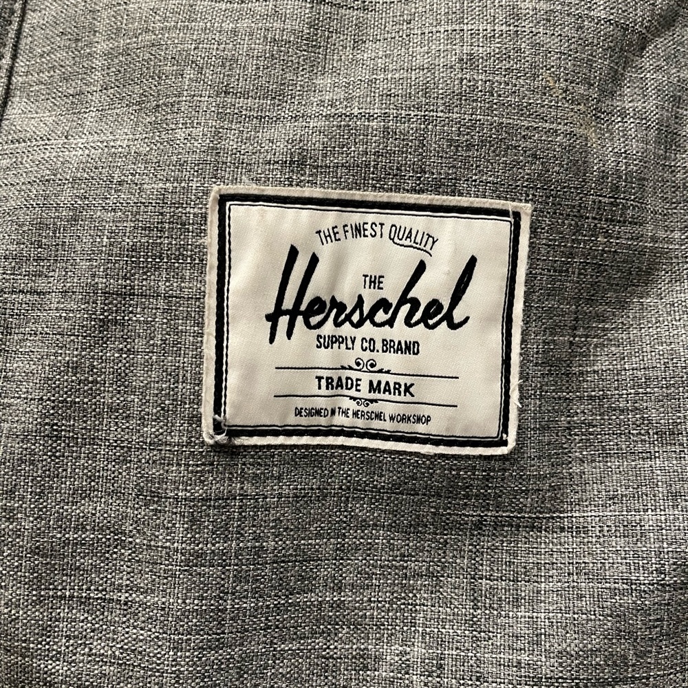 Herschel Supply Company Travel Gray Tote Bag - Picture 5 of 12